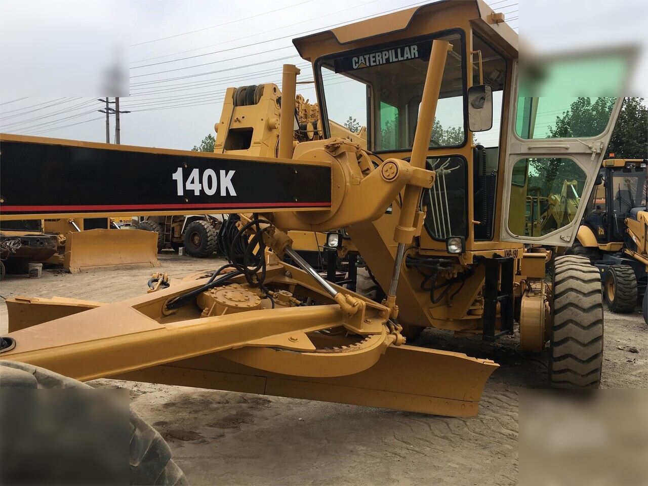 CATERPILLAR 140K - Niveleuse: photos 3 CATERPILLAR 140K - Niveleuse: photos 3