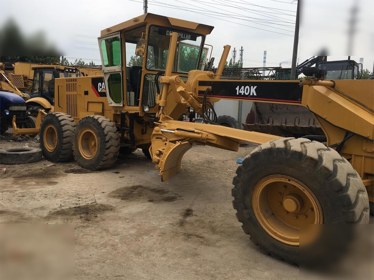 CATERPILLAR 140K - Niveleuse: photos 2 CATERPILLAR 140K - Niveleuse: photos 2
