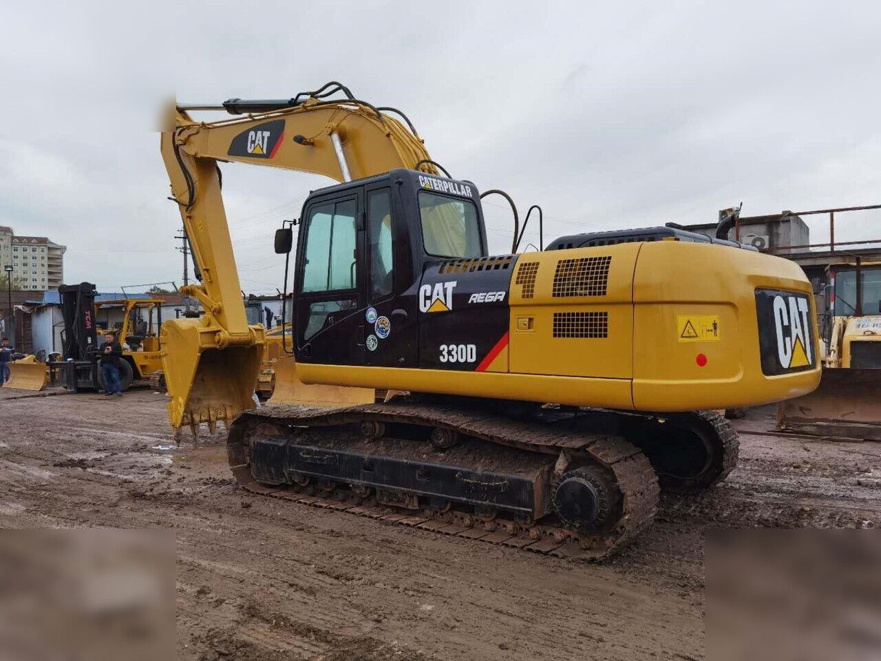 CATERPILLAR 330D - Pelle sur chenille: photos 1 CATERPILLAR 330D - Pelle sur chenille: photos 1