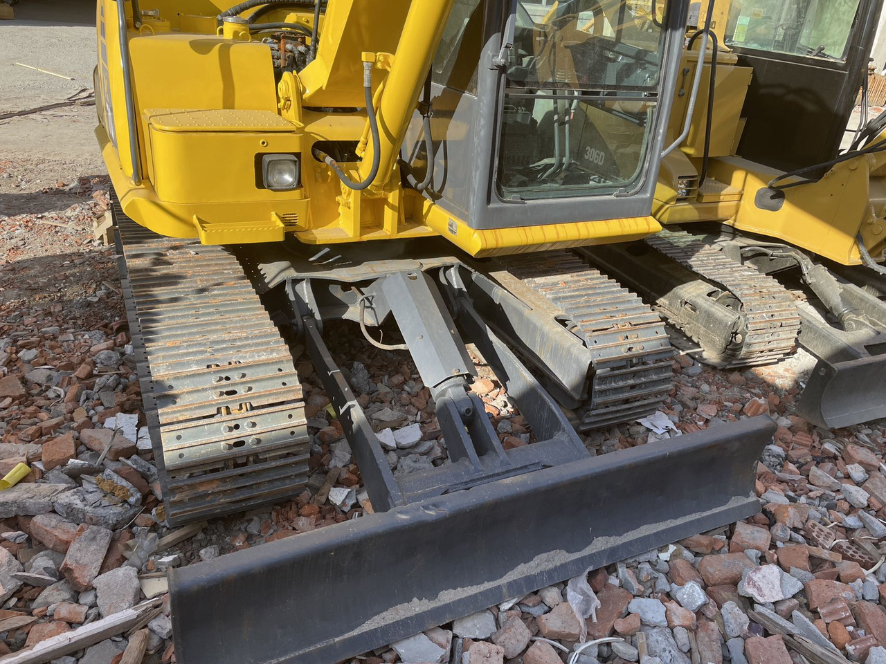 KOMATSU PC70-8 - Mini pelle: photos 2 KOMATSU PC70-8 - Mini pelle: photos 2