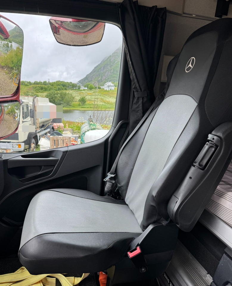 Camion benne Mercedes-Benz Arocs 2658: photos 12