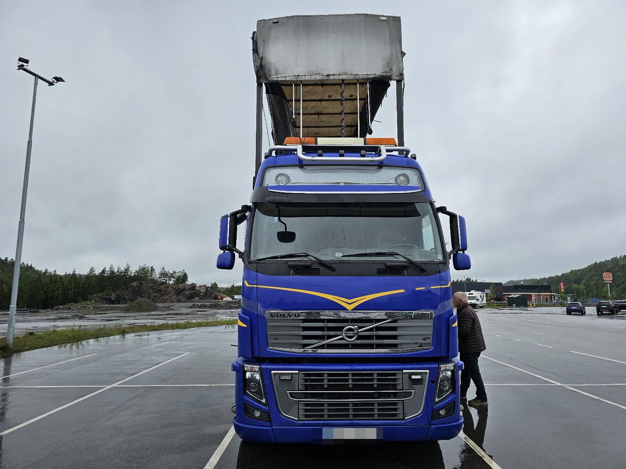 Volvo FH16 540 6x4 - Camion à rideaux coulissants: photos 4 Volvo FH16 540 6x4 - Camion à rideaux coulissants: photos 4