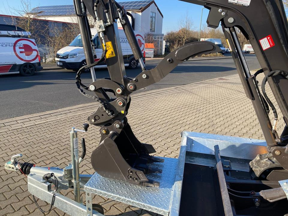 Minibagger BK2000NKSR + Tieflader + Zubehör *INKL.19% MWST*BERGER KRAUS*KUBOTA* KLIMA*SCHWENKARM*VERSTELLFAHRWERK* - Mini pelle: photos 5 Minibagger BK2000NKSR + Tieflader + Zubehör *INKL.19% MWST*BERGER KRAUS*KUBOTA* KLIMA*SCHWENKARM*VERSTELLFAHRWERK* - Mini pelle: photos 5