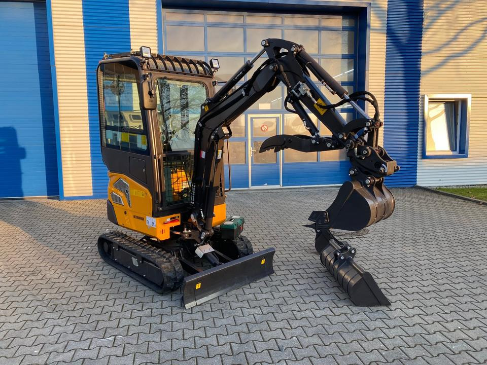 Minibagger BK2000NKSR inkl. Schaufelpaket *INKL.19% MWST*BERGER KRAUS*KUBOTA* KLIMA*SCHWENKARM*VERSTELLFAHRWERK* - Mini pelle: photos 3 Minibagger BK2000NKSR inkl. Schaufelpaket *INKL.19% MWST*BERGER KRAUS*KUBOTA* KLIMA*SCHWENKARM*VERSTELLFAHRWERK* - Mini pelle: photos 3