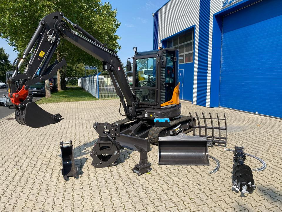 Minibagger BK4000KJS inkl. Zubehörpaket *INKL.19% MWST*BERGER KRAUS*KUBOTA*KLIMA* SCHWENKARM*SOFORT* - Mini pelle: photos 2 Minibagger BK4000KJS inkl. Zubehörpaket *INKL.19% MWST*BERGER KRAUS*KUBOTA*KLIMA* SCHWENKARM*SOFORT* - Mini pelle: photos 2