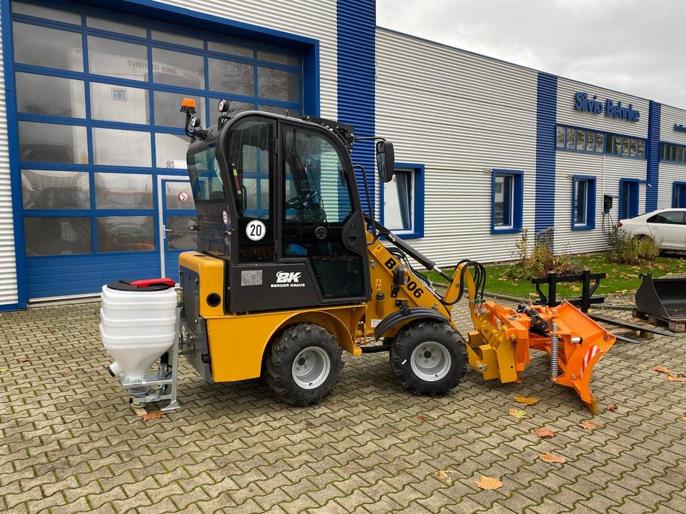 Radlader/Hoflader BK906 mit Kabine inkl. Winter-Komplettpaket *INKL.19% MWST.*BERGER KRAUS*PERKINS*EURO*SOFORT!* - Valet de ferme: photos 5 Radlader/Hoflader BK906 mit Kabine inkl. Winter-Komplettpaket *INKL.19% MWST.*BERGER KRAUS*PERKINS*EURO*SOFORT!* - Valet de ferme: photos 5