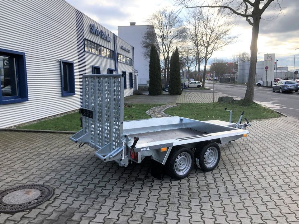 Vermietung / Tieflader 2700KG / Anhänger / ab 3 Tage / Auffahrrampe / Schaufelablage - Remorque porte engin: photos 3 Vermietung / Tieflader 2700KG / Anhänger / ab 3 Tage / Auffahrrampe / Schaufelablage - Remorque porte engin: photos 3