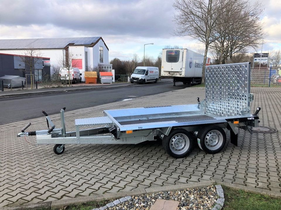 Vermietung / Tieflader 2700KG / Anhänger / ab 3 Tage / Auffahrrampe / Schaufelablage - Remorque porte engin: photos 5 Vermietung / Tieflader 2700KG / Anhänger / ab 3 Tage / Auffahrrampe / Schaufelablage - Remorque porte engin: photos 5