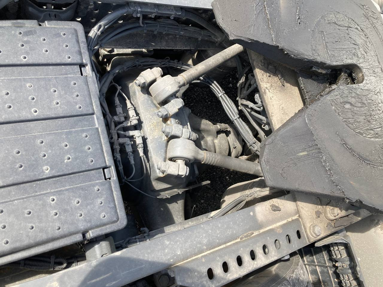 Tracteur routier Mercedes-Benz Actros 1845 LS 4x2 BigSpace: photos 12