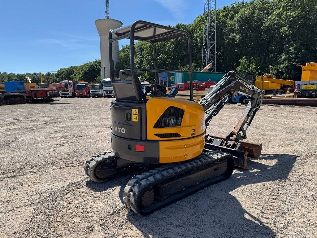 Kato imer HD33V5 - Mini pelle: photos 5 Kato imer HD33V5 - Mini pelle: photos 5