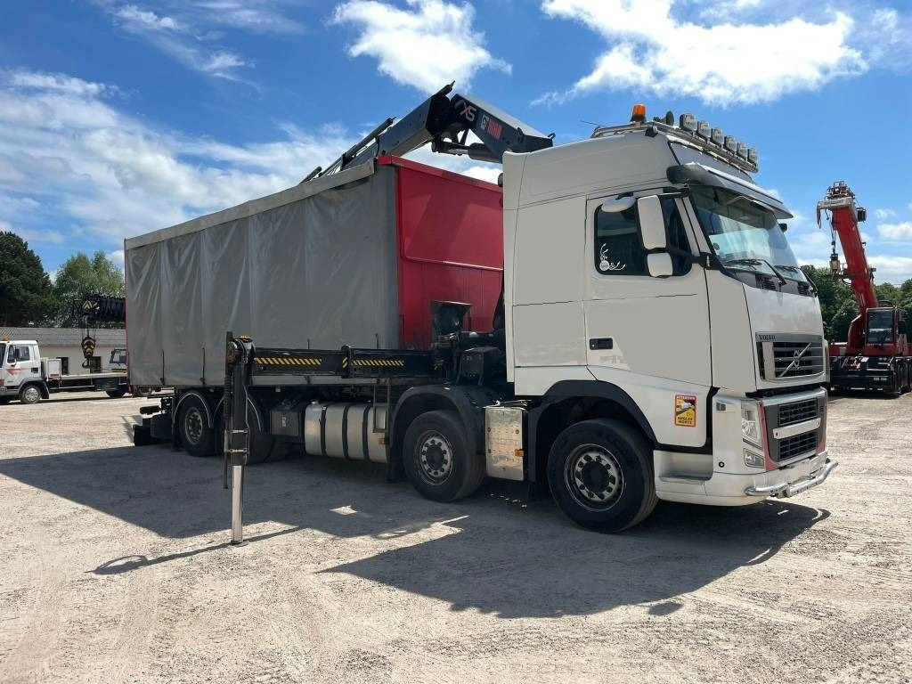 Volvo FH 460 - Camion à rideaux coulissants, Camion grue: photos 1 Volvo FH 460 - Camion à rideaux coulissants, Camion grue: photos 1
