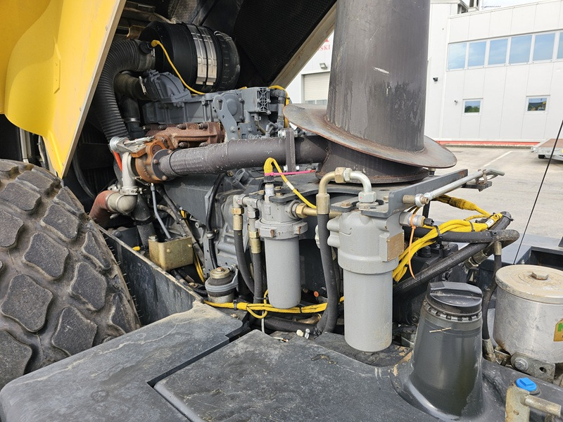 Compacteur à pieds de mouton/ Monocylindre BOMAG BW213DH-4 BVC: photos 18 Compacteur à pieds de mouton/ Monocylindre BOMAG BW213DH-4 BVC: photos 18