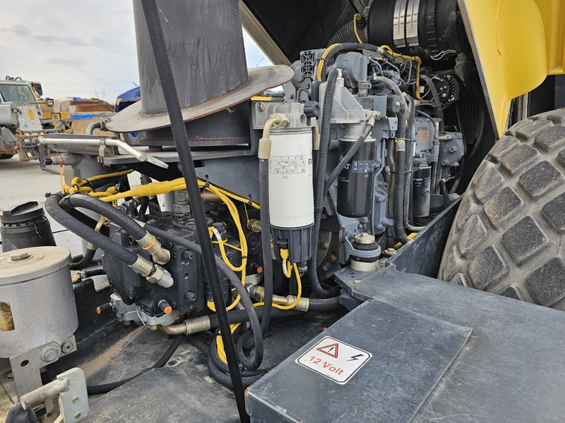 Compacteur à pieds de mouton/ Monocylindre BOMAG BW213DH-4 BVC: photos 19 Compacteur à pieds de mouton/ Monocylindre BOMAG BW213DH-4 BVC: photos 19