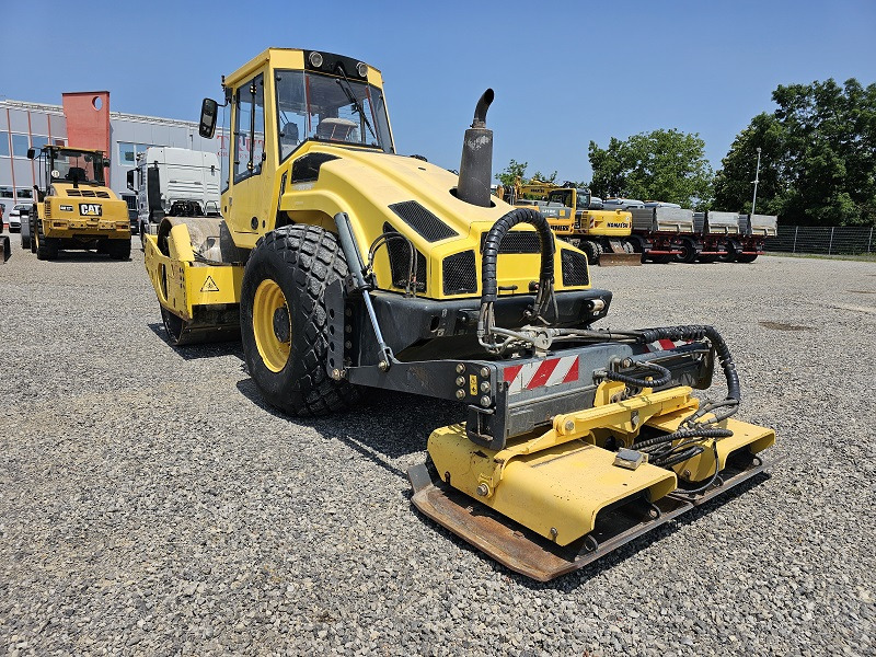 BOMAG - Compacteur à pieds de mouton/ Monocylindre: photos 2 BOMAG - Compacteur à pieds de mouton/ Monocylindre: photos 2