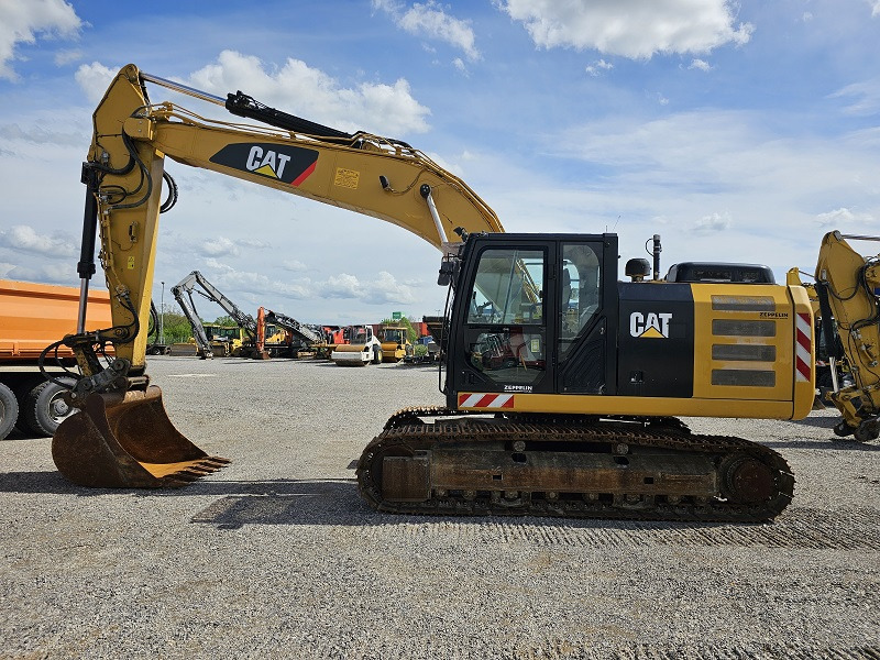 CATERPILLAR 323EL GPS Trimble - Pelle sur chenille: photos 2 CATERPILLAR 323EL GPS Trimble - Pelle sur chenille: photos 2