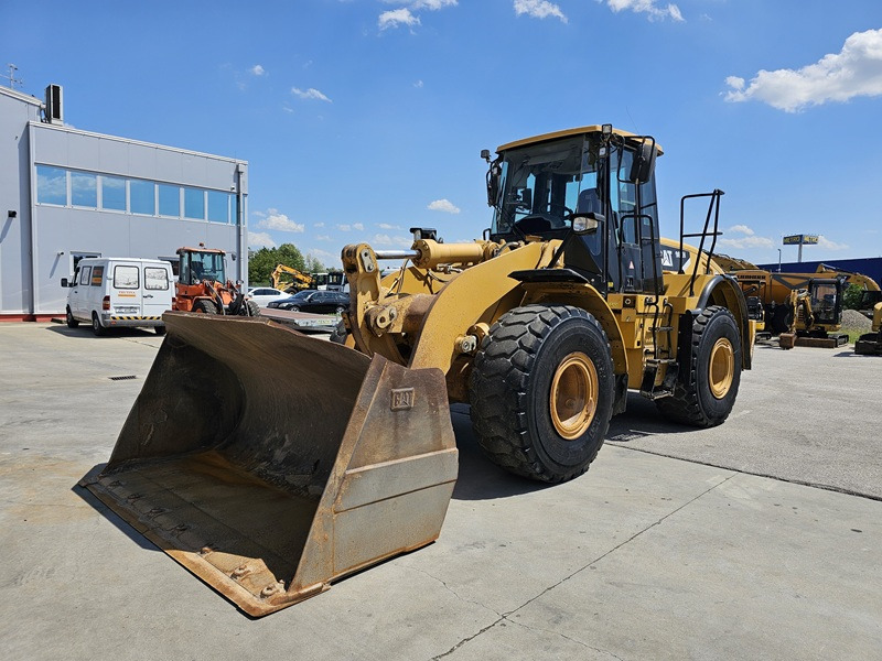 CATERPILLAR 962H - Chargeuse sur pneus: photos 1 CATERPILLAR 962H - Chargeuse sur pneus: photos 1