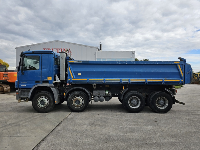 MERCEDES-BENZ DB3244 - Camion benne: photos 2 MERCEDES-BENZ DB3244 - Camion benne: photos 2