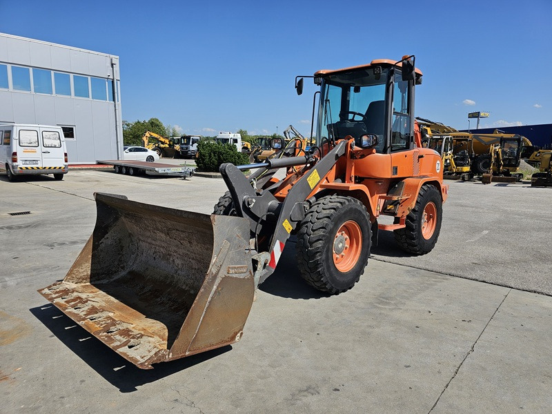 VOLVO L30G - Chargeuse sur pneus: photos 1 VOLVO L30G - Chargeuse sur pneus: photos 1