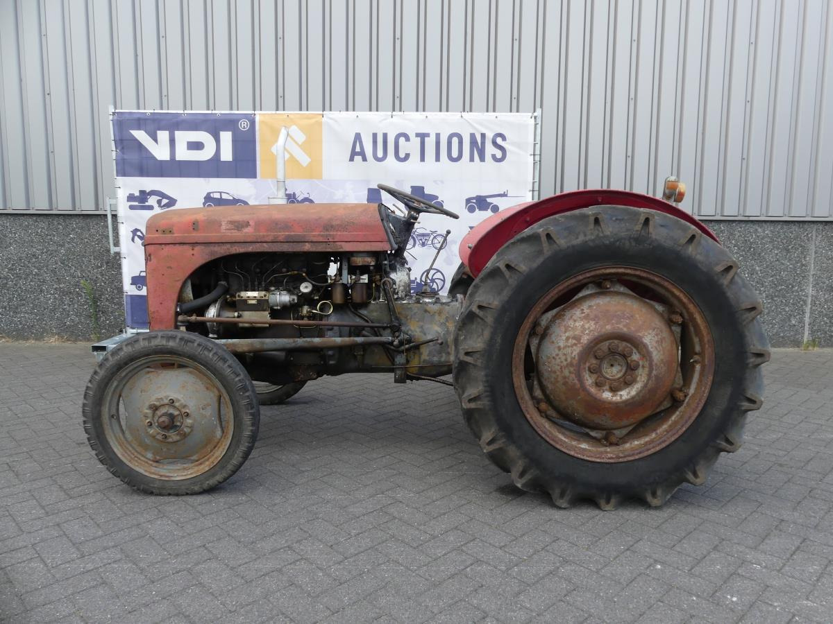 Ferguson TED - Tracteur agricole: photos 4 Ferguson TED - Tracteur agricole: photos 4