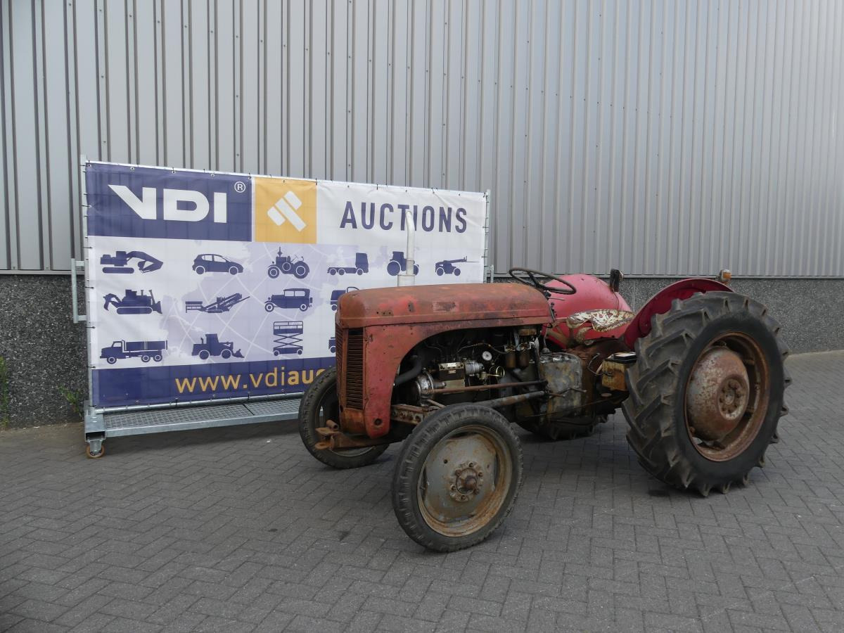 Ferguson TED - Tracteur agricole: photos 1 Ferguson TED - Tracteur agricole: photos 1