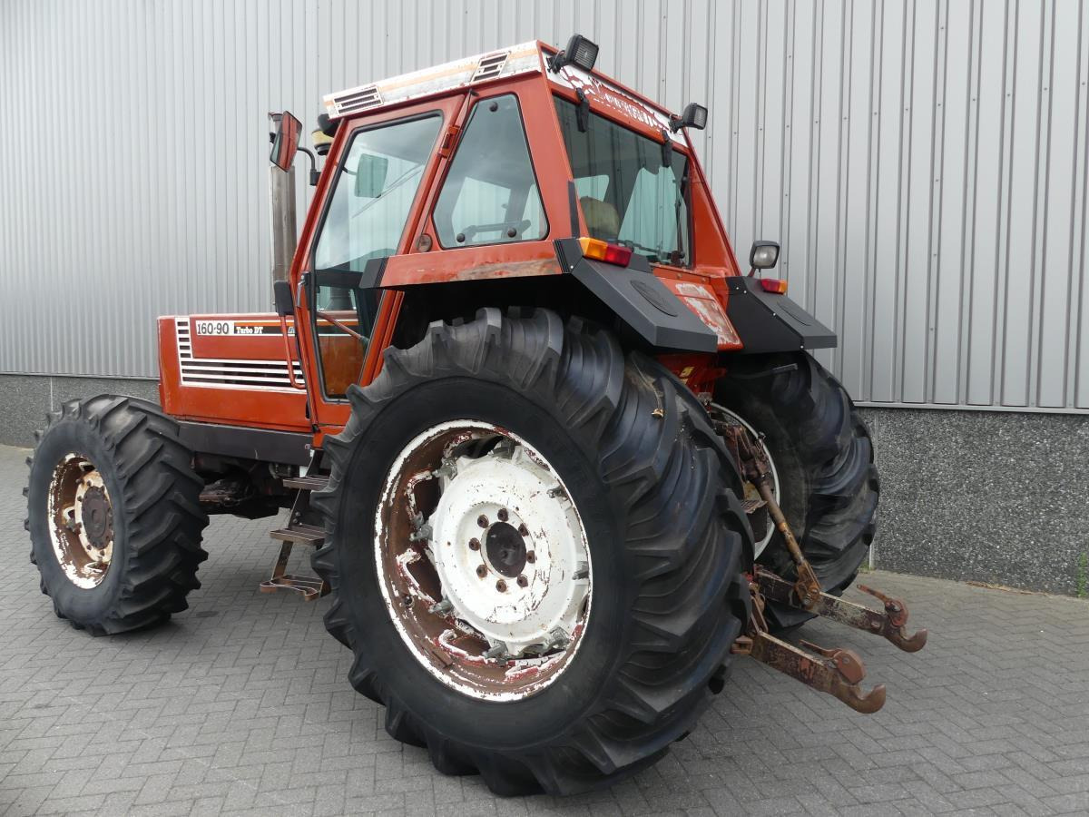 Fiat 160-90 DT - Tracteur agricole: photos 5 Fiat 160-90 DT - Tracteur agricole: photos 5