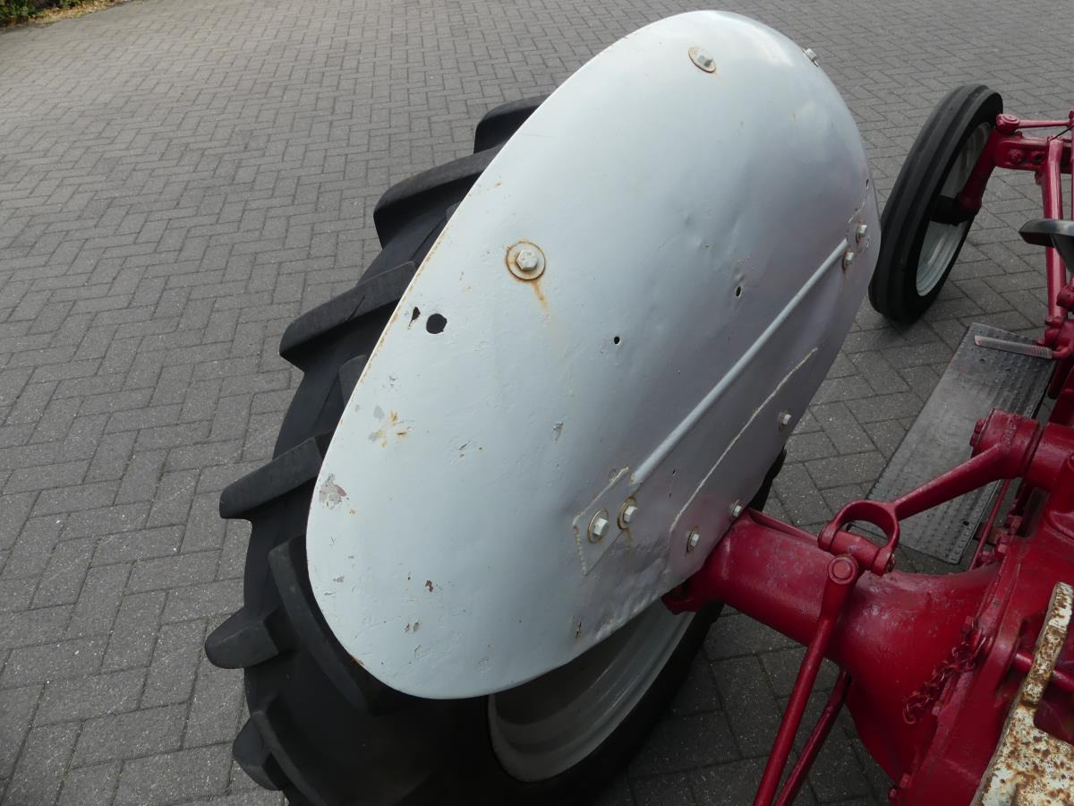 Tracteur agricole Ford 8N, Dearborn: photos 14