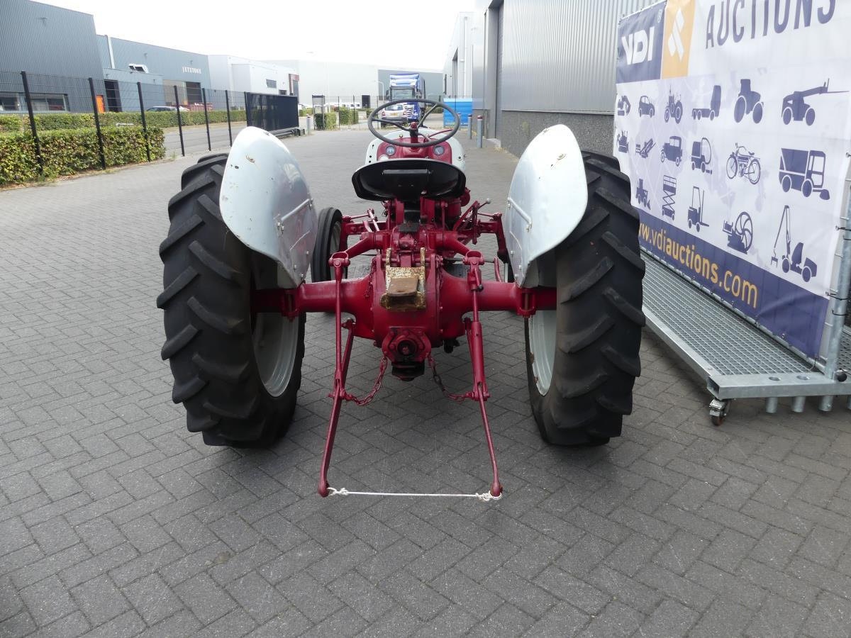 Tracteur agricole Ford 8N, Dearborn: photos 6
