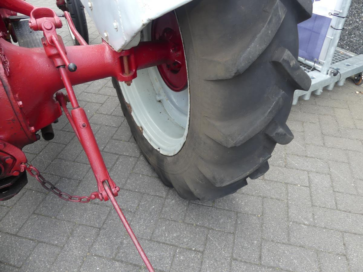 Tracteur agricole Ford 8N, Dearborn: photos 9