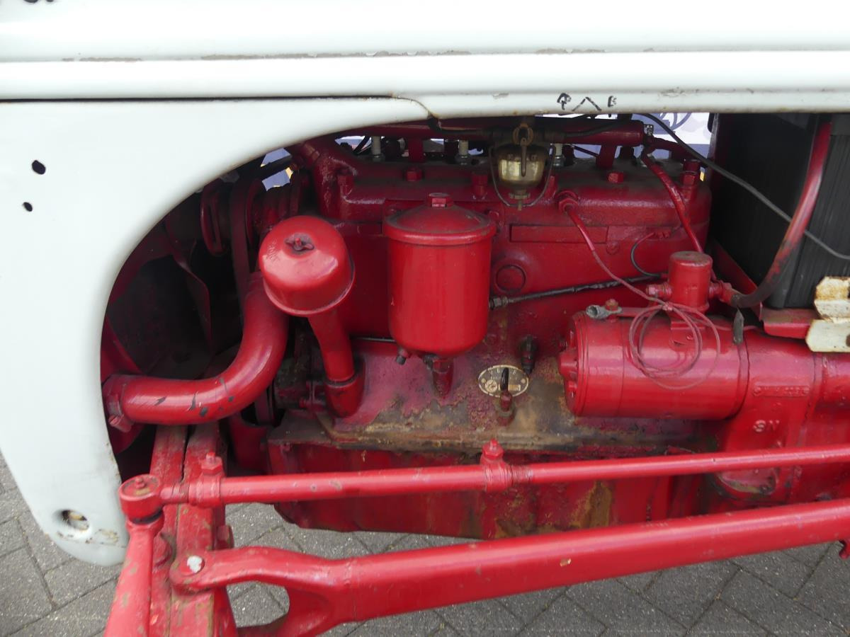 Tracteur agricole Ford 8N, Dearborn: photos 38