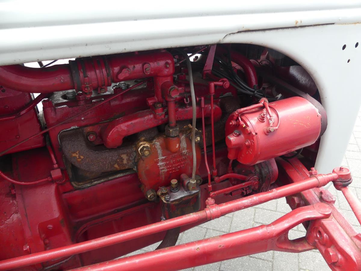 Tracteur agricole Ford 8N, Dearborn: photos 25