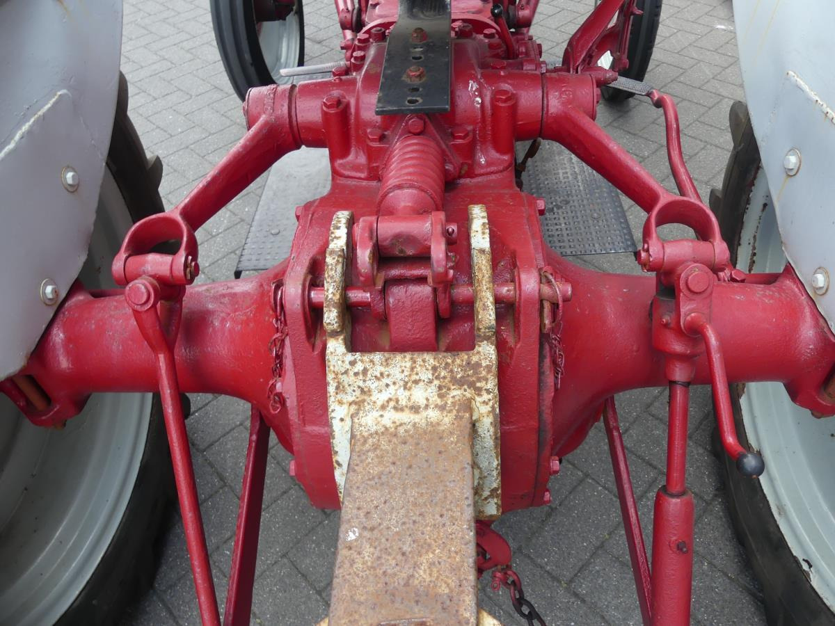 Tracteur agricole Ford 8N, Dearborn: photos 13