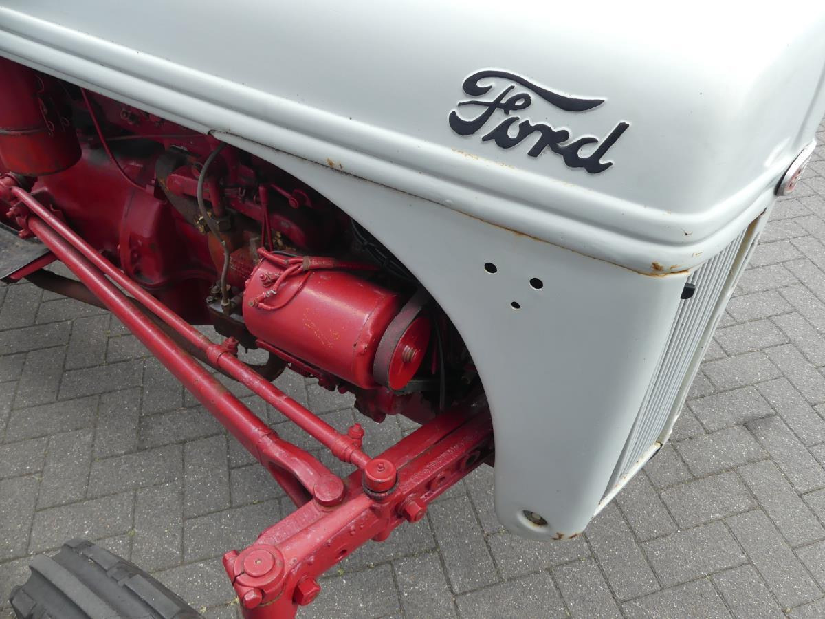 Tracteur agricole Ford 8N, Dearborn: photos 31