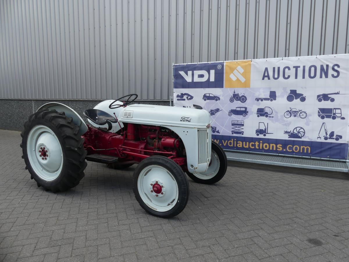 Tracteur agricole Ford 8N, Dearborn: photos 42