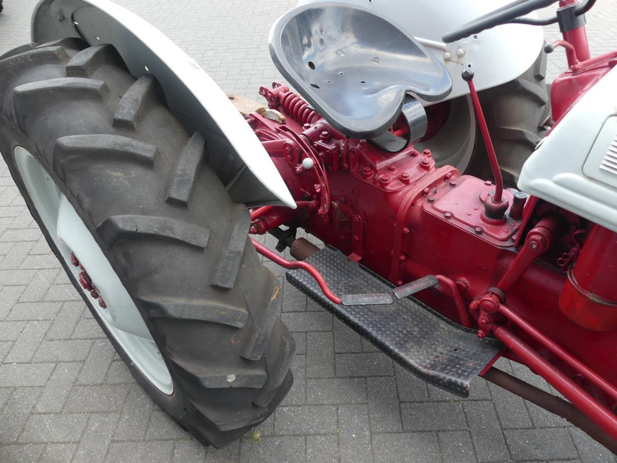 Tracteur agricole Ford 8N, Dearborn: photos 21