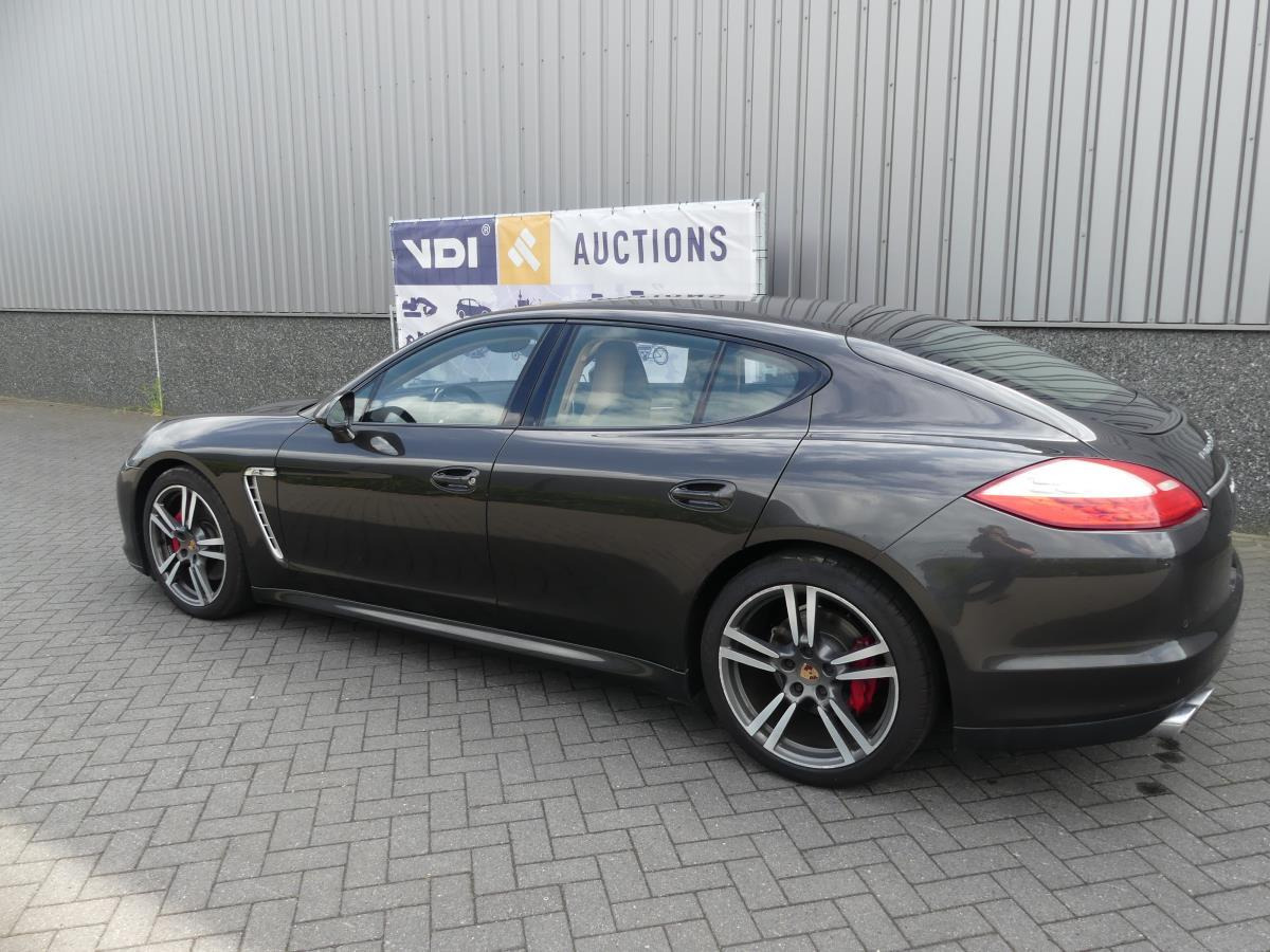 Porsche Panamera, Platina Edition - Berline: photos 5 Porsche Panamera, Platina Edition - Berline: photos 5