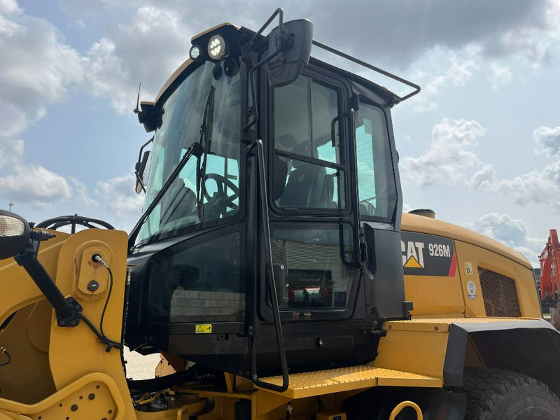 Chargeuse sur pneus Cat 926M: photos 12