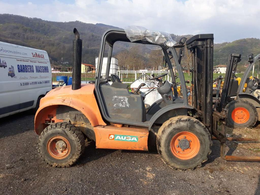 Ausa C200HX4 - Chariot tout terrain: photos 3 Ausa C200HX4 - Chariot tout terrain: photos 3