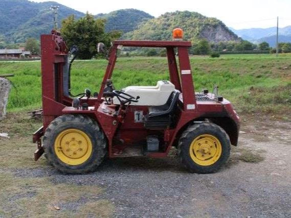 Manitou MC20P - Chariot tout terrain: photos 1 Manitou MC20P - Chariot tout terrain: photos 1