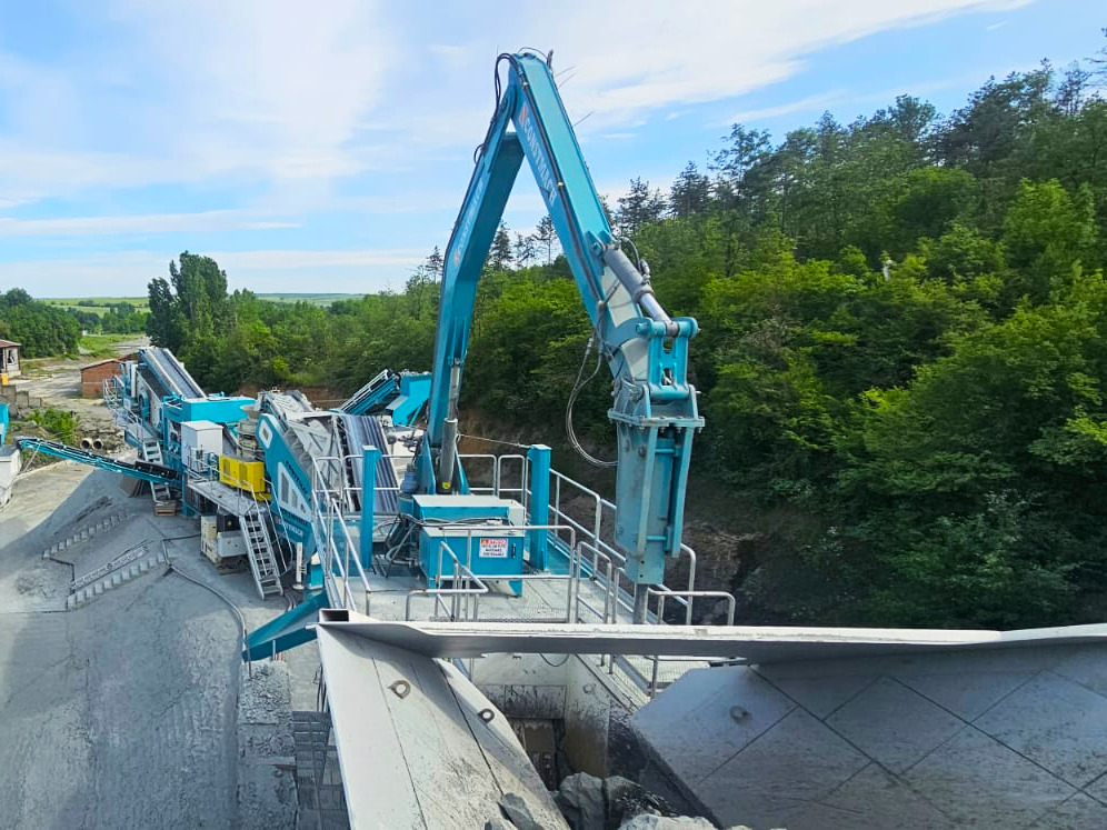 CONSTMACH Hydraulic Hammer Breaker – Maximum Impact Power for Tough Demolition Jobs - Concasseur: photos 2 CONSTMACH Hydraulic Hammer Breaker – Maximum Impact Power for Tough Demolition Jobs - Concasseur: photos 2