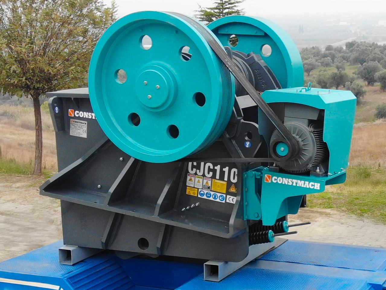 Constmach 420-850 Tph Jaw Crusher Best Price - Concasseur à mâchoires: photos 5 Constmach 420-850 Tph Jaw Crusher Best Price - Concasseur à mâchoires: photos 5