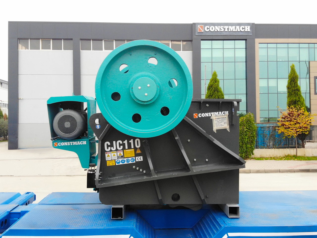 Constmach Delivery Of 60-110 Tph Jaw Crushers In Stock - Concasseur à mâchoires: photos 2 Constmach Delivery Of 60-110 Tph Jaw Crushers In Stock - Concasseur à mâchoires: photos 2