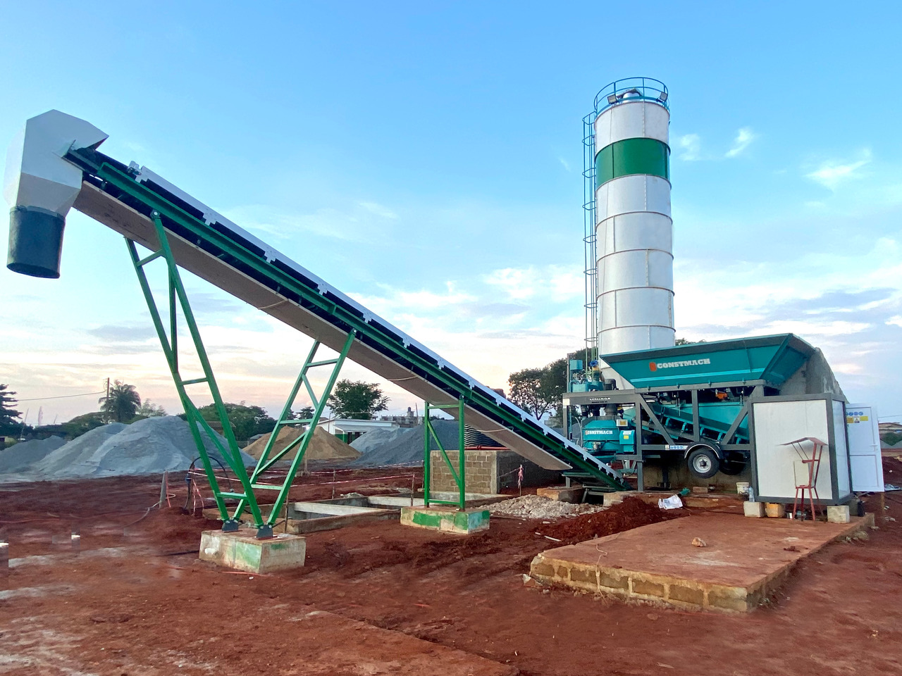 Constmach Mini Mobile Concrete Batching Plant 30 m³/h - Centrale à béton: photos 5 Constmach Mini Mobile Concrete Batching Plant 30 m³/h - Centrale à béton: photos 5