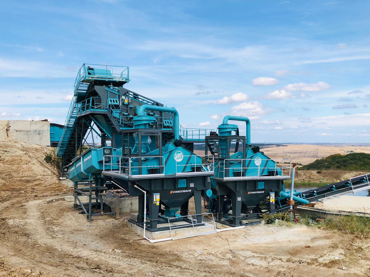 Constmach Stationäre Wasch- und Siebanlagen (Sand-, Kies-, Schotter Wäsche und -siebung) - Crible: photos 3 Constmach Stationäre Wasch- und Siebanlagen (Sand-, Kies-, Schotter Wäsche und -siebung) - Crible: photos 3