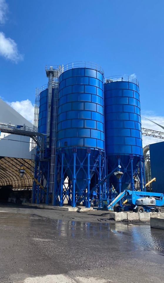 Constmach Zement Silo mit 1000 Tonnen Kapazität - Silo à ciment: photos 2 Constmach Zement Silo mit 1000 Tonnen Kapazität - Silo à ciment: photos 2