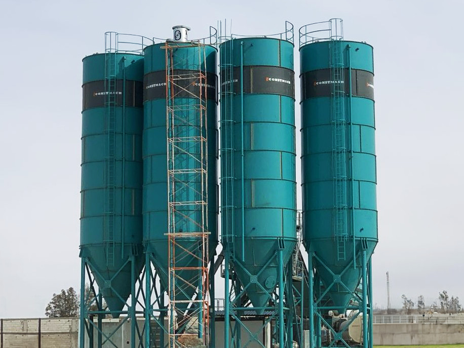 Constmach Zement Silo mit 200 Tonnen Kapazität - Silo à ciment: photos 1 Constmach Zement Silo mit 200 Tonnen Kapazität - Silo à ciment: photos 1