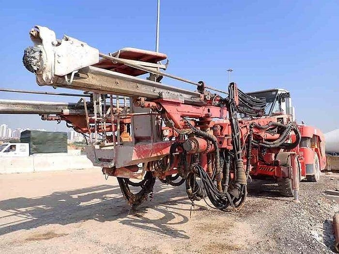 Sandvik DT821 C - Foreuse: photos 1 Sandvik DT821 C - Foreuse: photos 1