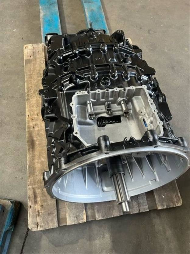 ZF 12AS2530 12AS2330 TO - Boîte de vitesse pour Camion: photos 1 ZF 12AS2530 12AS2330 TO - Boîte de vitesse pour Camion: photos 1