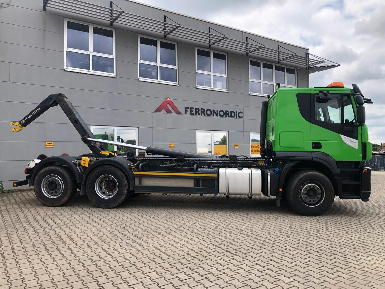Iveco Stralis 460 AHK*Lenk/Lift-Achse*Meiller - Camion ampliroll: photos 3 Iveco Stralis 460 AHK*Lenk/Lift-Achse*Meiller - Camion ampliroll: photos 3