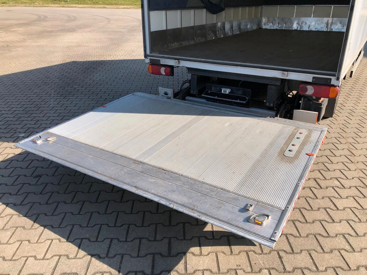 Renault MASTER RED 3.5T*LBW*Klima*4.2m*AUCH MIETE - Fourgon: photos 4 Renault MASTER RED 3.5T*LBW*Klima*4.2m*AUCH MIETE - Fourgon: photos 4