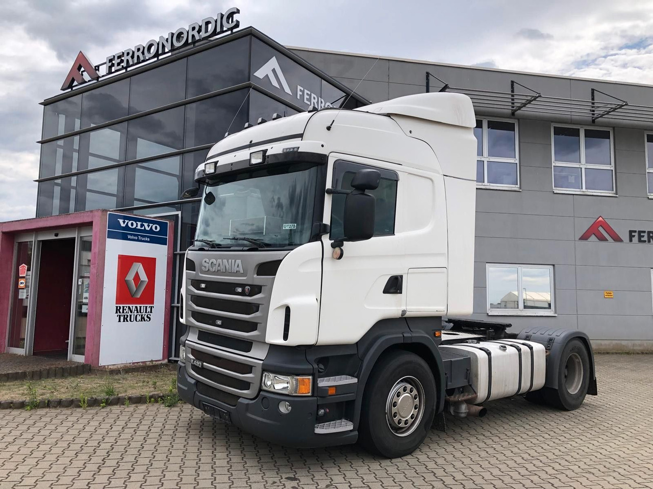 Scania R420 PTO*Automatik mit Kupplungspedale - Tracteur routier: photos 4 Scania R420 PTO*Automatik mit Kupplungspedale - Tracteur routier: photos 4